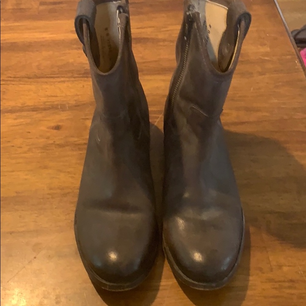 Frye Melissa button ankle booties